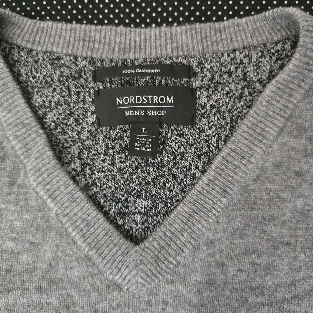 Nordstrom Mens Shop 100% Cashmere Sweater Gray V Neck‎ Pullover Large